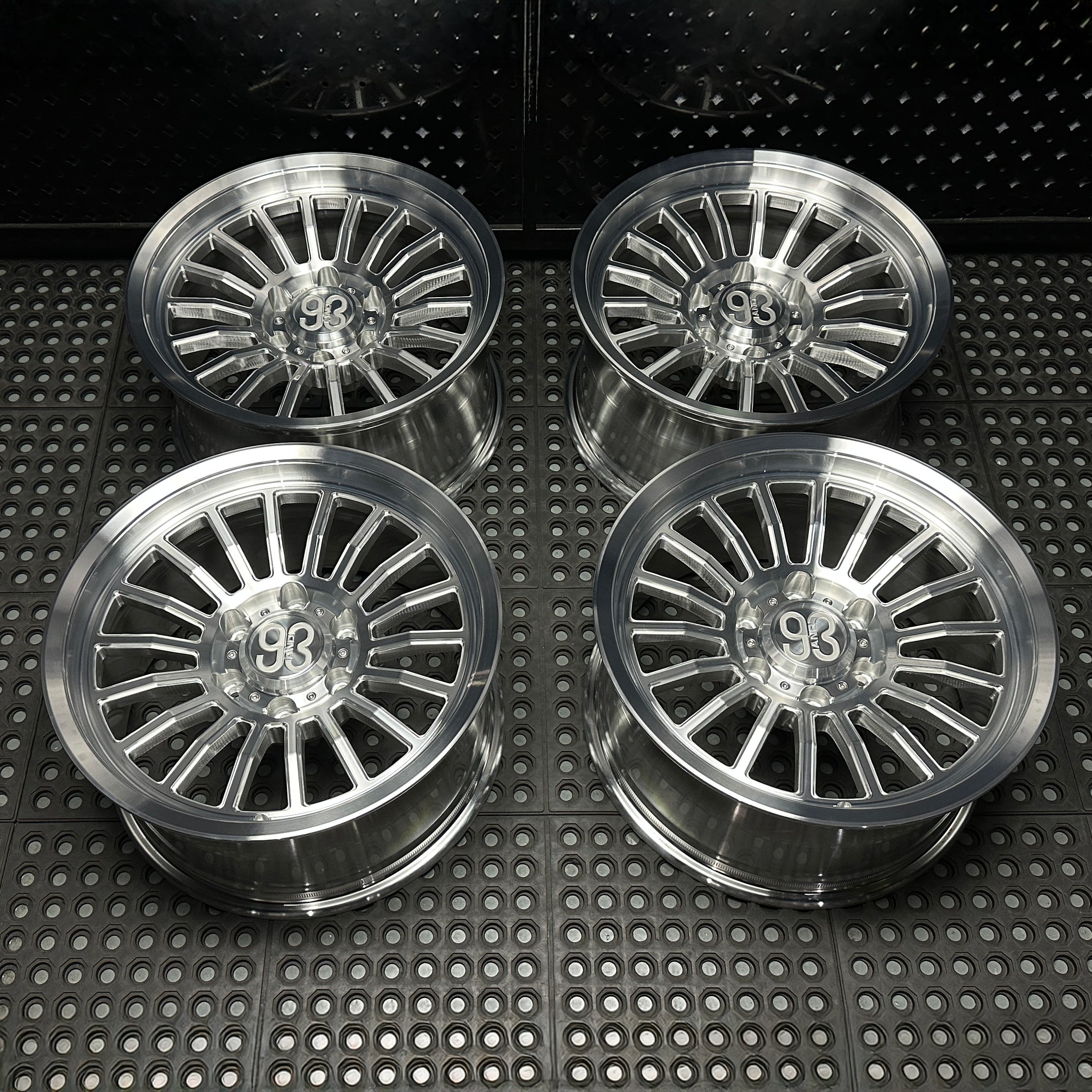 (Set of 4) FRS-18 | 6061-T6 Forged | Smooth Lip | Machined Clear (6x135 | 17x8.5, 0mm Offset)