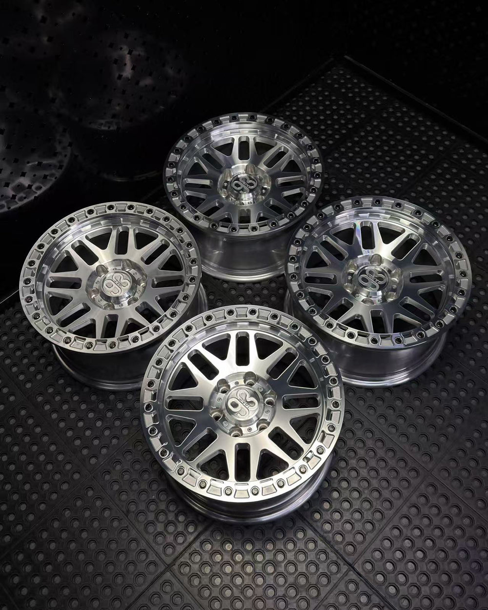 (Set of 4) FR-01 | 6061-T6 Forged | Simulated Beadlock | Machined Clear (6x135 | 17x8.5, 0mm Offset)