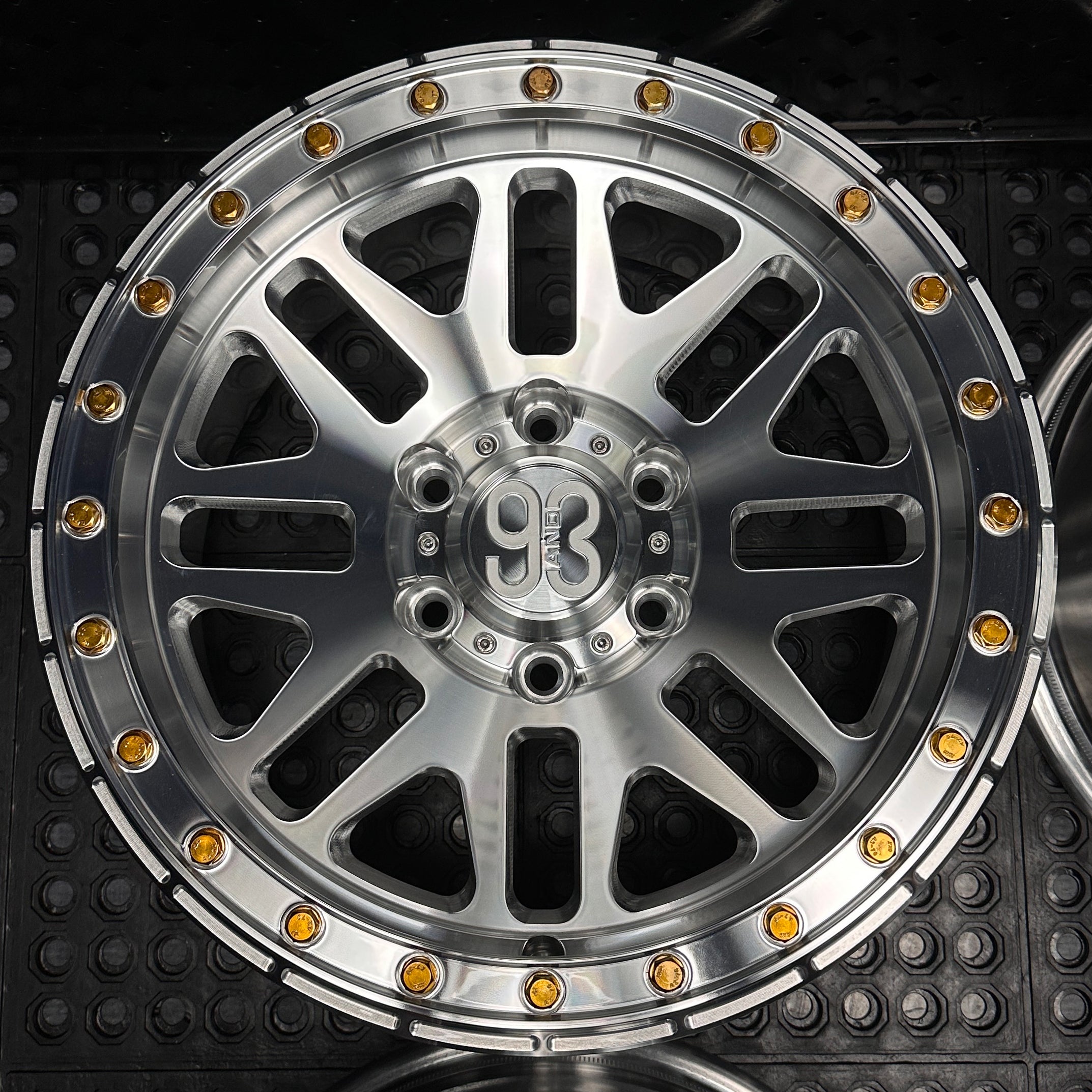 (Set of 4) FR-01 | 6061-T6 Forged | Simulated Beadlock | Machined Clear (6x135 | 17x8.5, 0mm Offset)