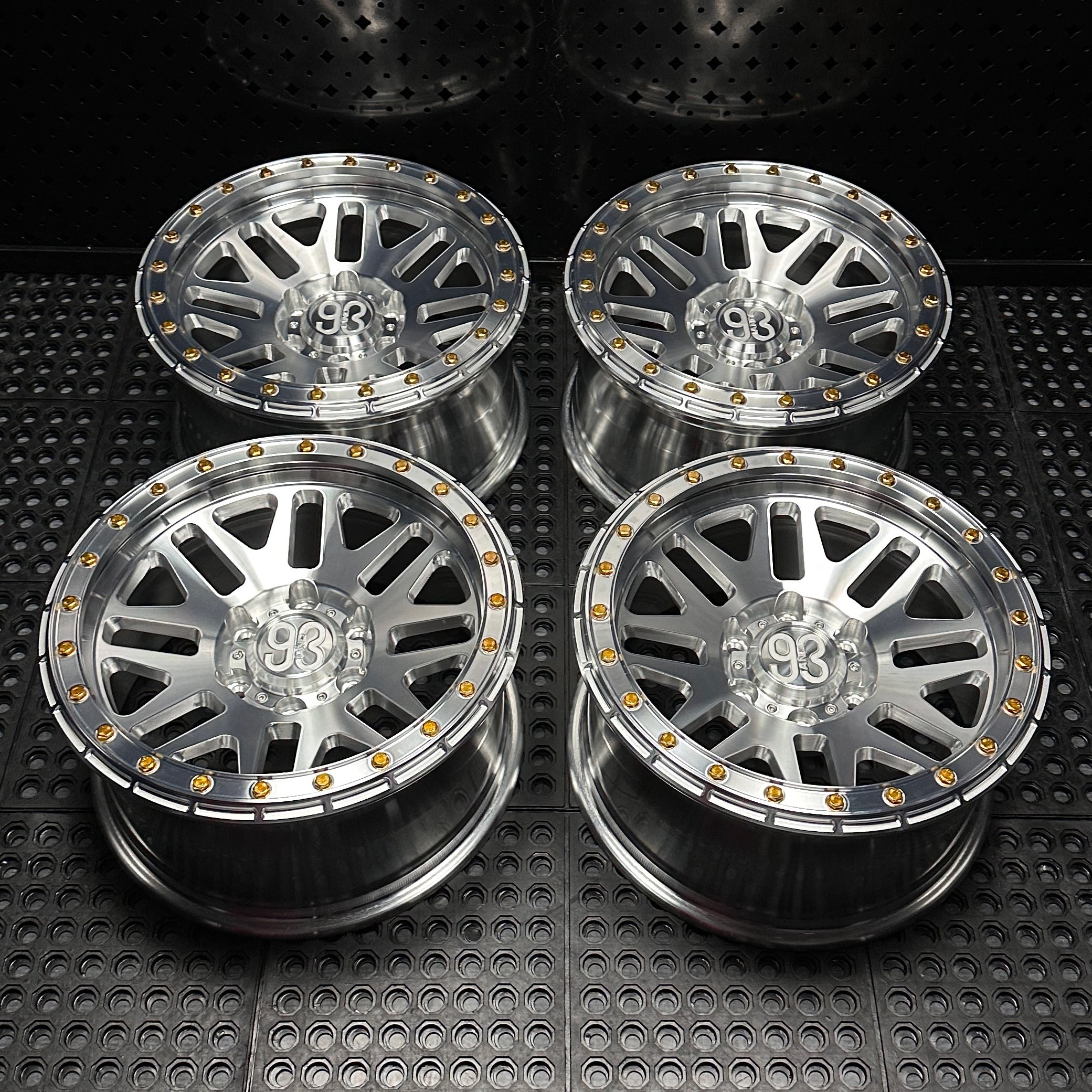 (Set of 4) FR-01 | 6061-T6 Forged | Simulated Beadlock | Machined Clear (6x135 | 17x8.5, 0mm Offset)