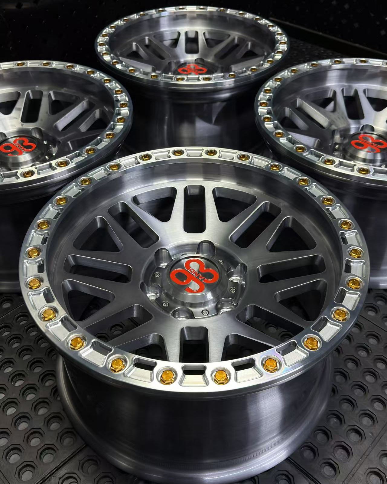 (Set of 4) FR-01R | 6061-T6 Forged | Simulated Beadlock w/ Removable Rings | Gloss Brushed Gray, Machined Clear Rings (6x135 | 17x8.5, 0mm Offset)