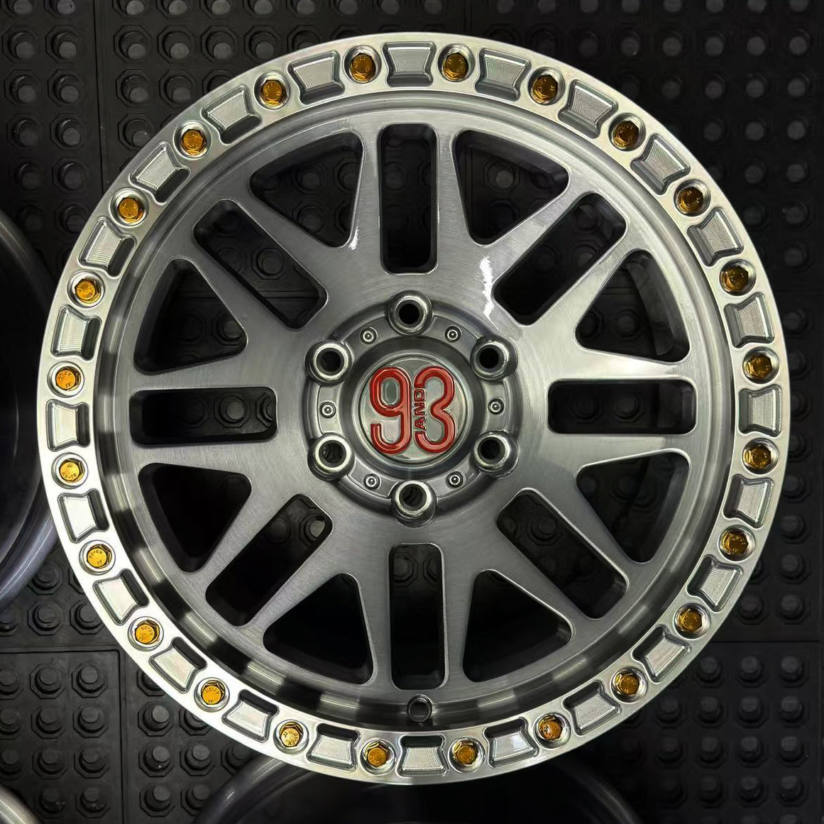 (Set of 4) FR-01R | 6061-T6 Forged | Simulated Beadlock w/ Removable Rings | Gloss Brushed Gray, Machined Clear Rings (6x135 | 17x8.5, 0mm Offset)