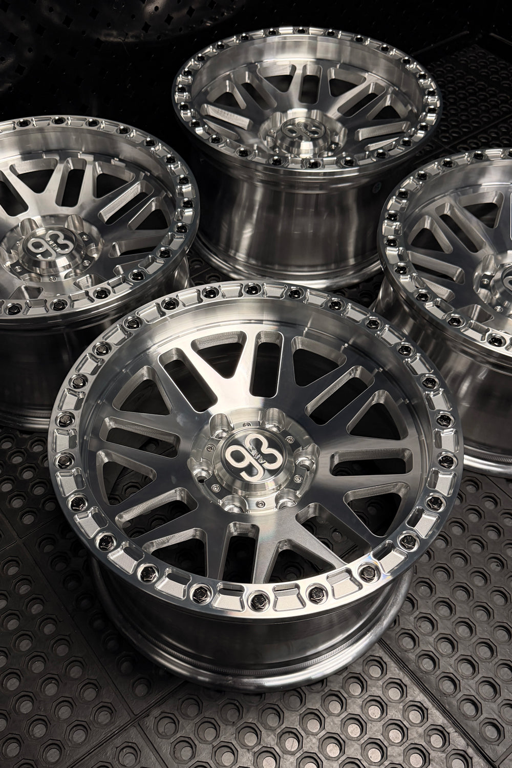 (Set of 4) FR-01R | 6061-T6 Forged | Simulated Beadlock w/ Removable Rings | Machined Clear, Machined Clear Slotted Rings, Black Lip Bolts (6x135 | 17x8.5, 0mm Offset)