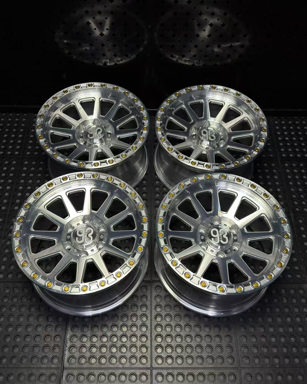 (Set of 4) FR-10R | 6061-T6 Forged | Simulated Beadlock w/ Removable Rings | Machined Clear, Machined Clear Rings (6x135 | 17x8.5, 0mm Offset)