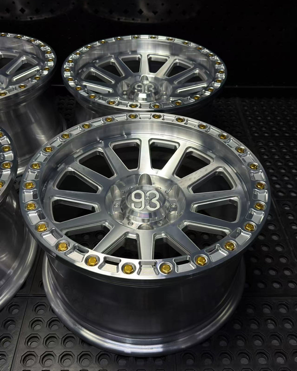 (Set of 4) FR-10R | 6061-T6 Forged | Simulated Beadlock w/ Removable Rings | Machined Clear, Machined Clear Rings (6x135 | 17x8.5, 0mm Offset)