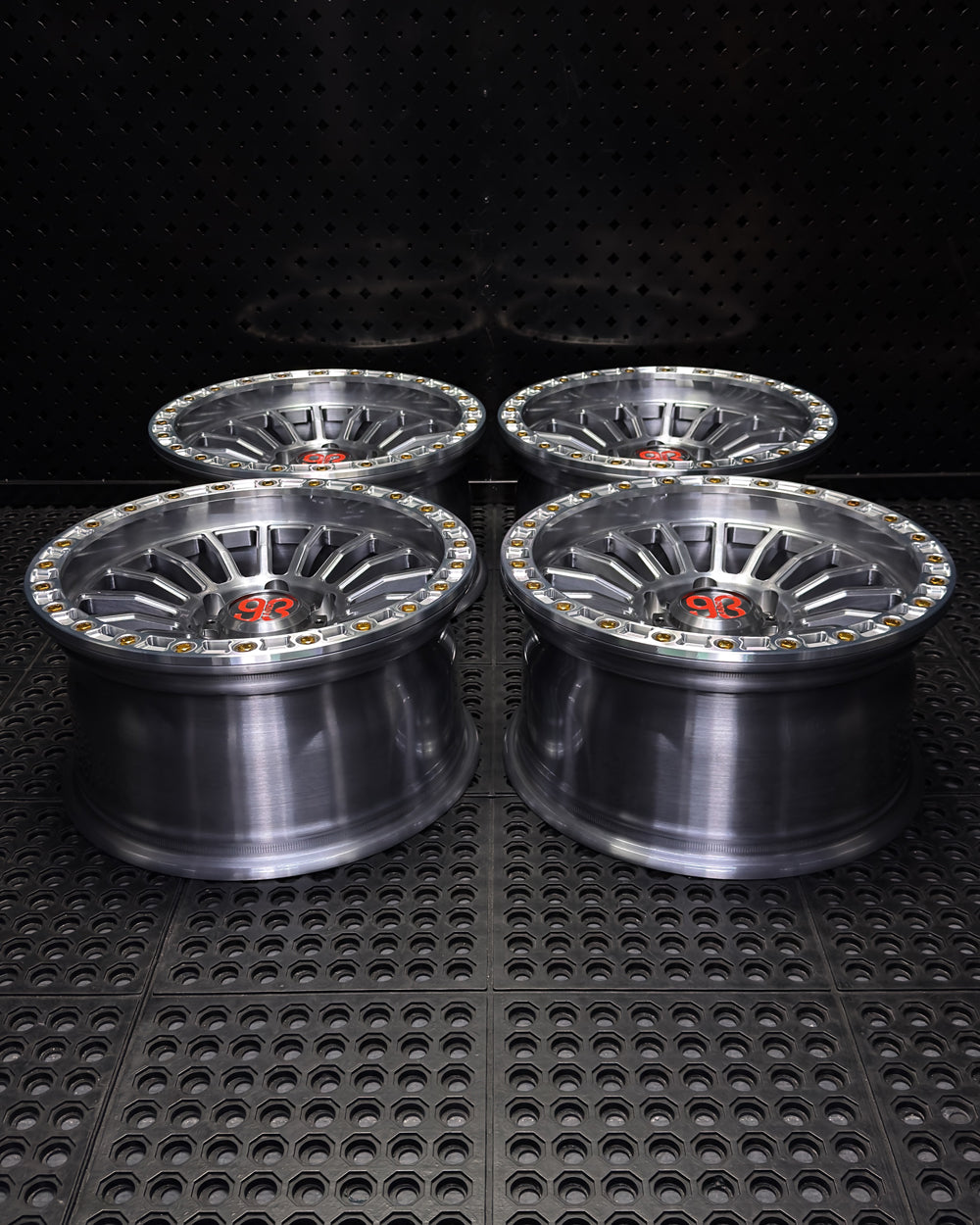 (Set of 4) FR-18R | 6061-T6 Forged | Simulated Beadlock w/ Removable Rings | Gloss Brushed Gray, Machined Clear Rings (6x135 | 17x8.5, 0mm Offset)