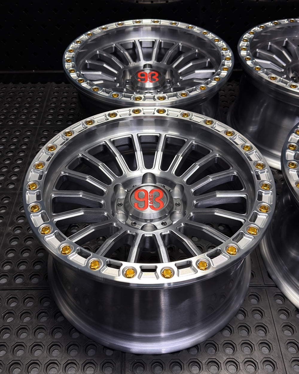 (Set of 4) FR-18R | 6061-T6 Forged | Simulated Beadlock w/ Removable Rings | Gloss Brushed Gray, Machined Clear Rings (6x135 | 17x8.5, 0mm Offset)