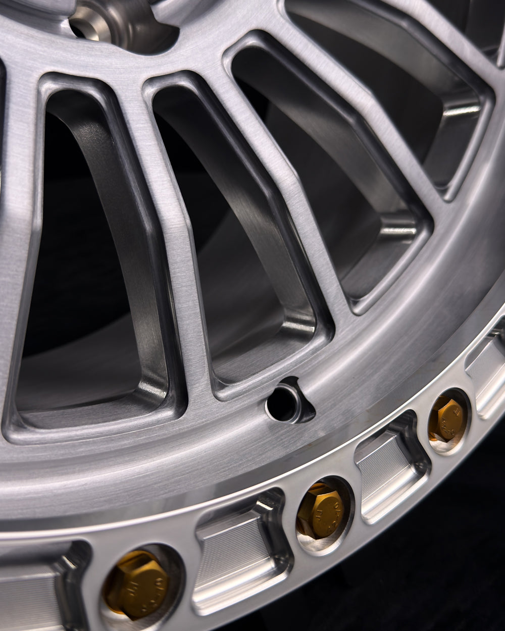 (Set of 4) FR-18R | 6061-T6 Forged | Simulated Beadlock w/ Removable Rings | Gloss Brushed Gray, Machined Clear Rings (6x135 | 17x8.5, 0mm Offset)