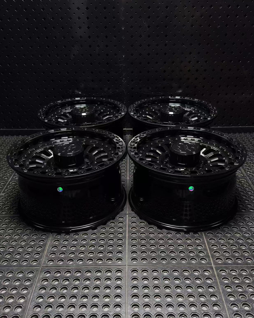 (Set of 4) FR-19 | 6061-T6 Forged | Simulated Beadlock | Gloss Black, Black Lip Bolts (8x170 | 18x9, +12mm Offset)