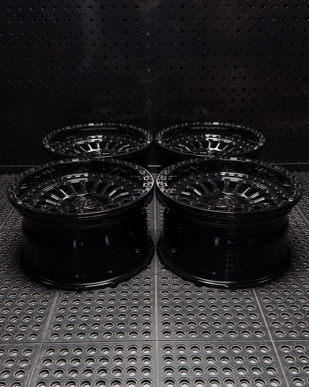 (Set of 4) FR-19R | 6061-T6 Forged | Simulated Beadlock w/ Removable Rings | Gloss Black, Gloss Black Slotted Rings, Black Lip Bolts (6x135 | 17x9, 0mm Offset)