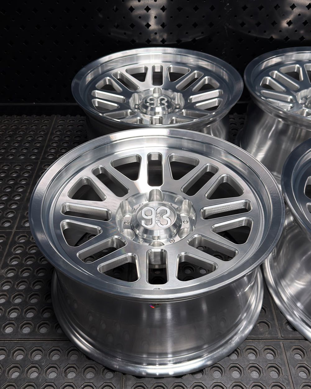 (Set of 4) FRS-01 | 6061-T6 Forged | Smooth Lip | Machined Clear (6x135 | 17x8.5, 0mm Offset)