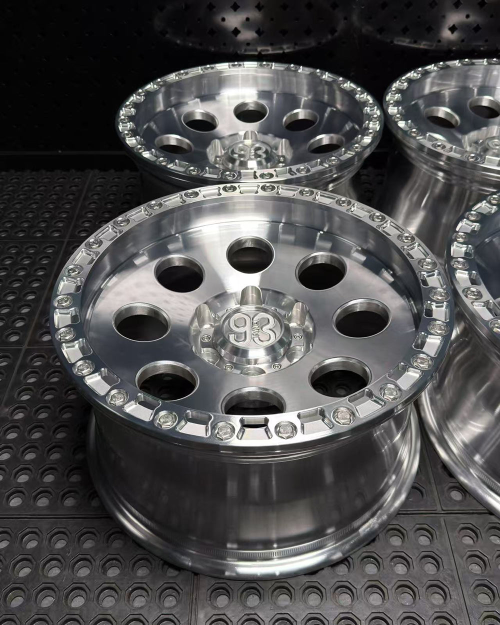 (Set of 4) RT-08R | 6061-T6 Forged | Simulated Beadlock w/ Removable Rings | Machined Clear, Machined Clear Rings (6x135 | 17x8.5, 0mm Offset)