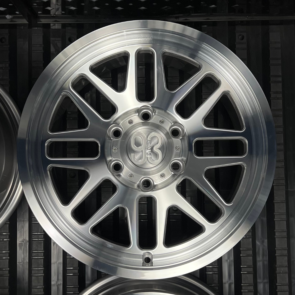 FRS-01 Smooth Lip | Machined w/ Gloss Clear | 6x135 | 17x8.5, +34mm Offset