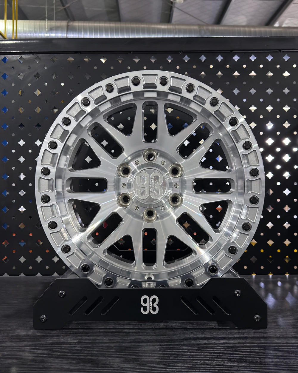 (Set of 4) FR-01 | 6061-T6 Forged | Simulated Beadlock | Machined Clear (6x135 | 17x8.5, 0mm Offset)