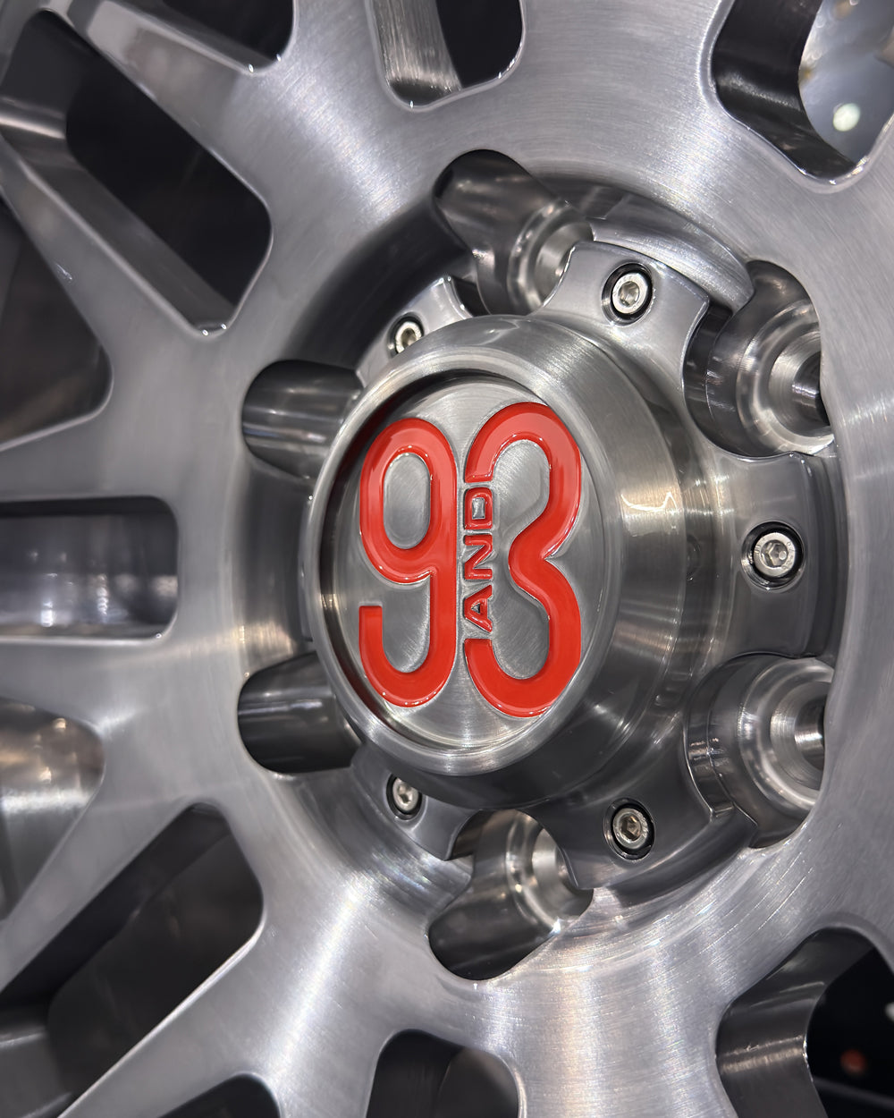 (Set of 4) FR-01R | 6061-T6 Forged | Simulated Beadlock w/ Removable Rings | Gloss Brushed Gray, Machined Clear Rings (6x135 | 17x8.5, 0mm Offset)