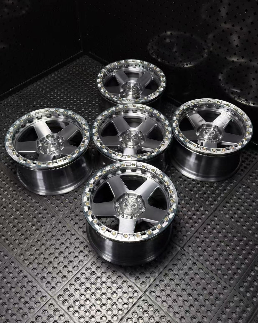 (Set of 5) FR-05BL | 6061-T6 Forged | True Beadlock | Gloss Brushed Gray w/ Machined Clear Slotted Rings and Gold Lip Bolts (6x135 | 17x9, 0mm Offset)