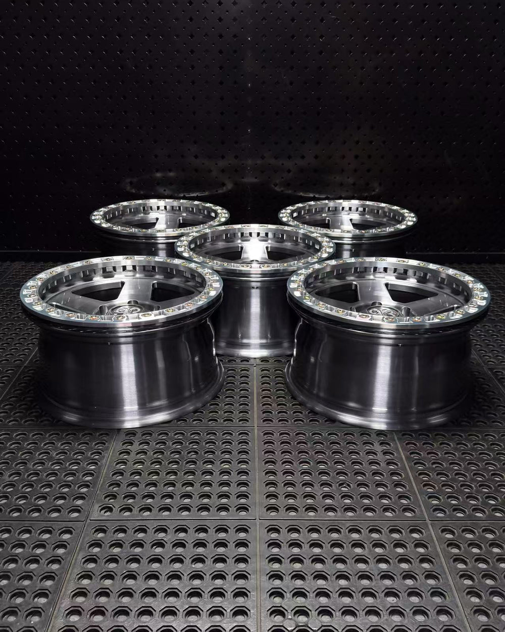 (Set of 5) FR-05BL | 6061-T6 Forged | True Beadlock | Gloss Brushed Gray w/ Machined Clear Slotted Rings and Gold Lip Bolts (6x135 | 17x9, 0mm Offset)