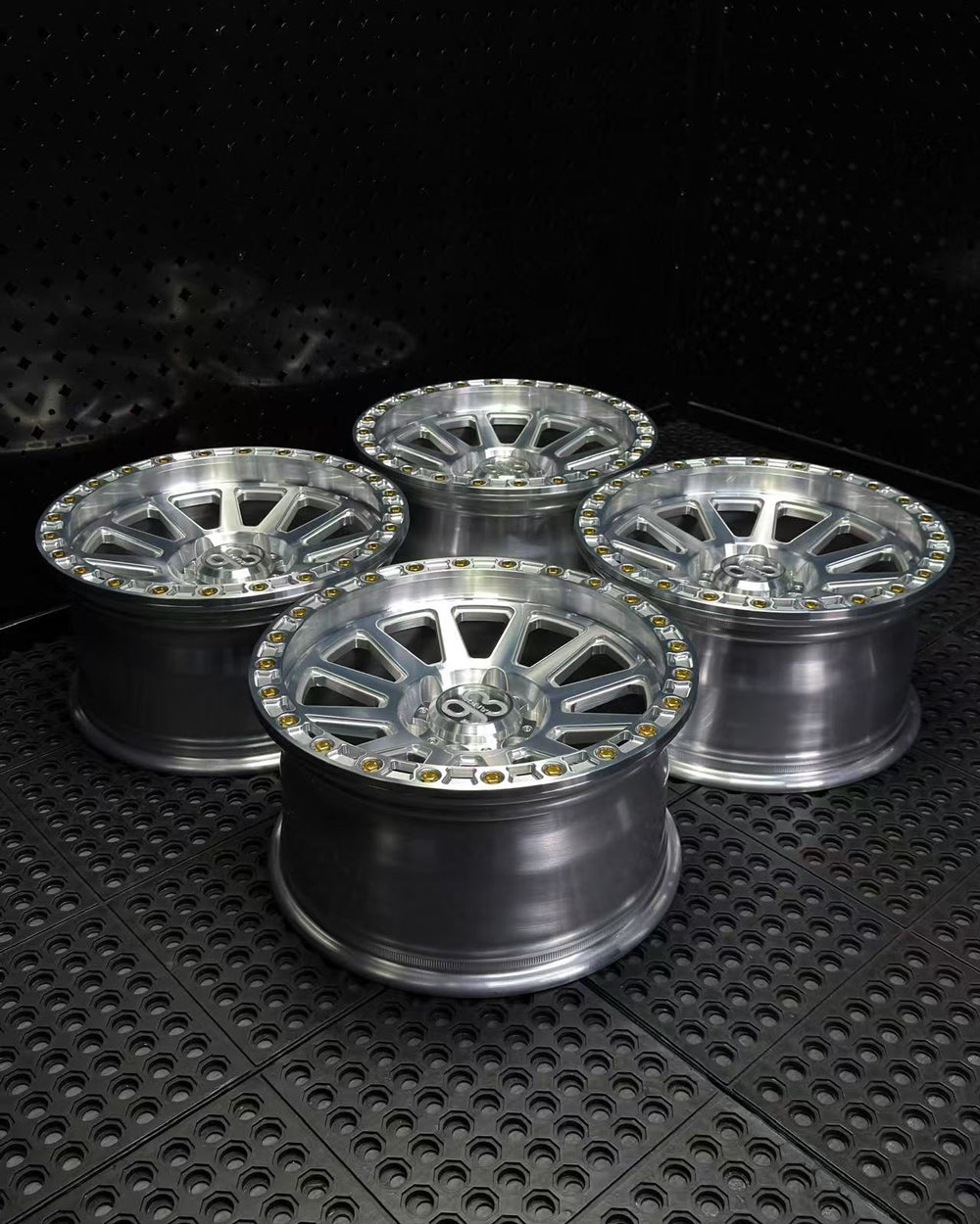 (Set of 4) FR-10R | 6061-T6 Forged | Simulated Beadlock w/ Removable Rings | Machined Clear, Machined Clear Rings (6x135 | 17x8.5, 0mm Offset)