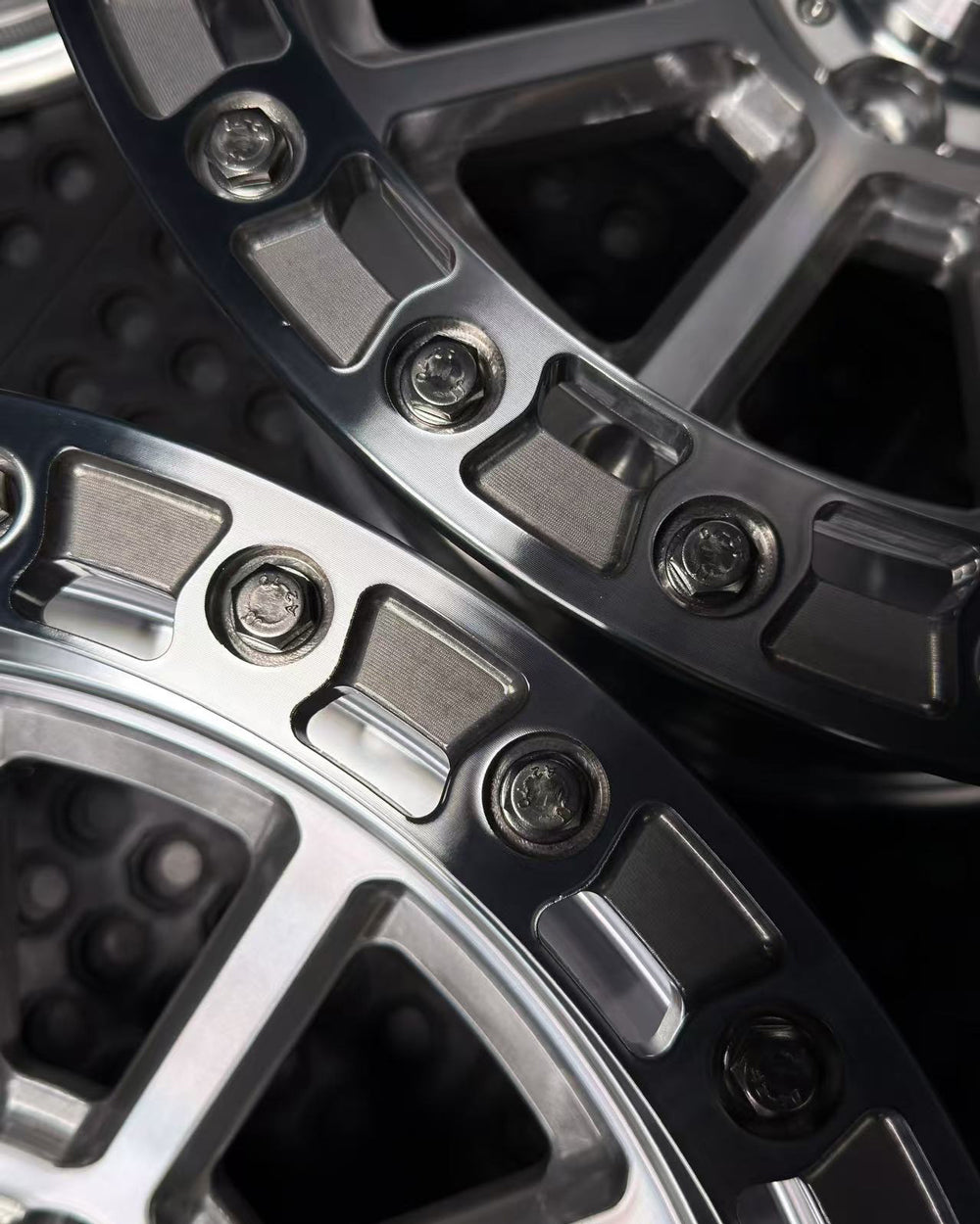 (Set of 4) FR-13 | 6061-T6 Forged | Simulated Beadlock | Machined Clear, Stainless Lip Bolts (6x135 | 17x9, 0mm Offset)