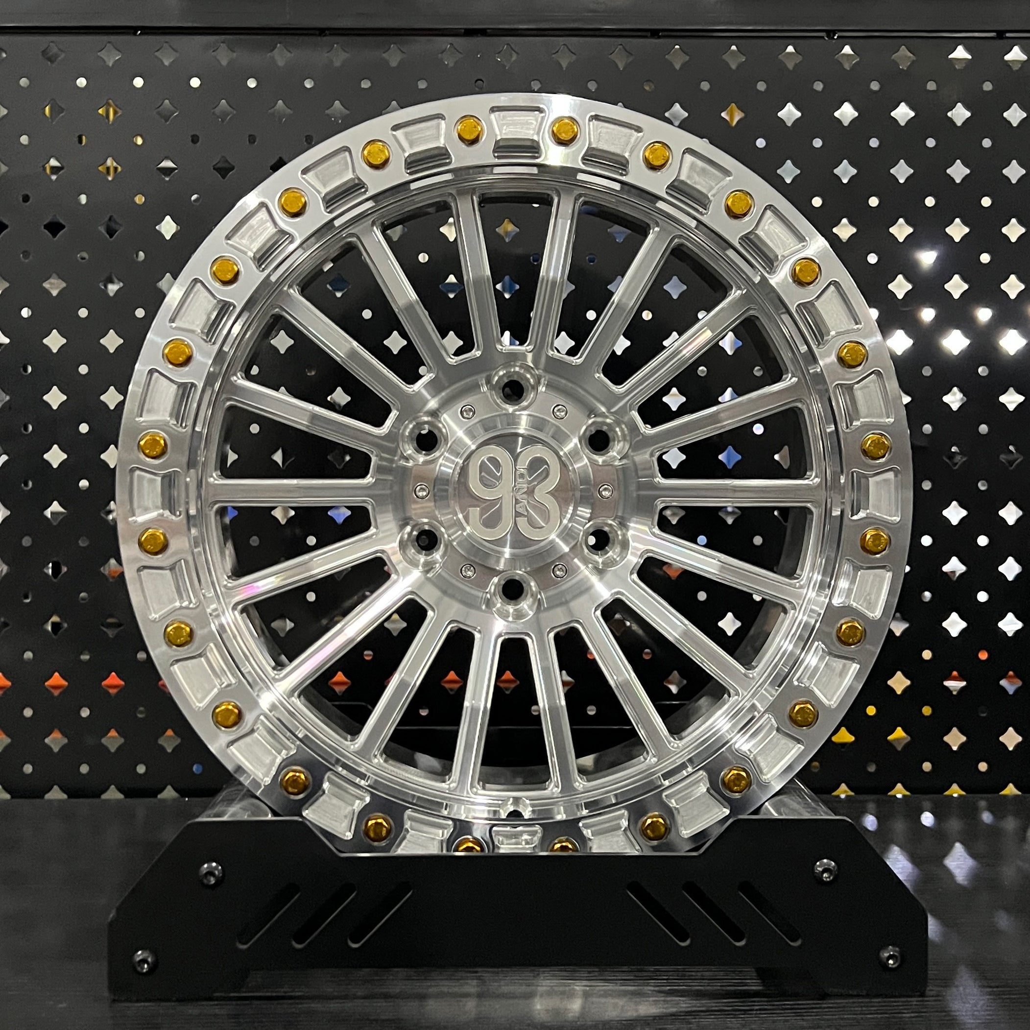 (Set of 4) FR-18 | 6061-T6 Forged | Simulated Beadlock | Machined Clear (6x135 | 17x8.5, 0mm Offset)