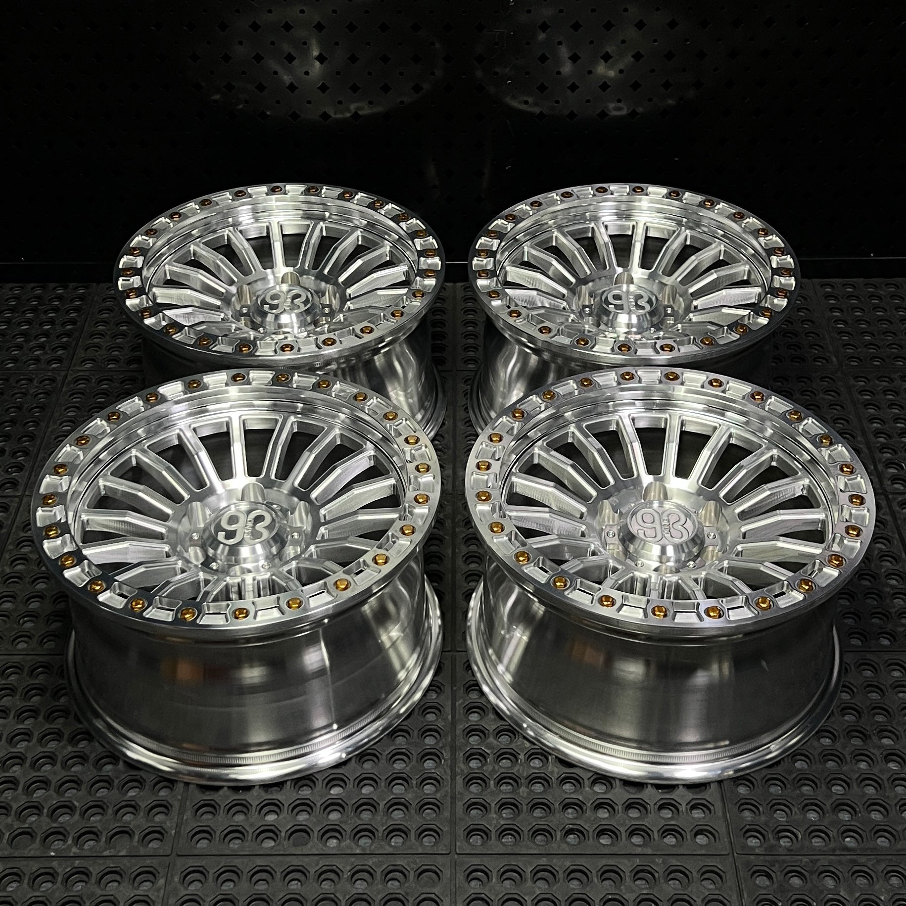 (Set of 4) FR-18 | 6061-T6 Forged | Simulated Beadlock | Machined Clear (6x135 | 17x8.5, 0mm Offset)