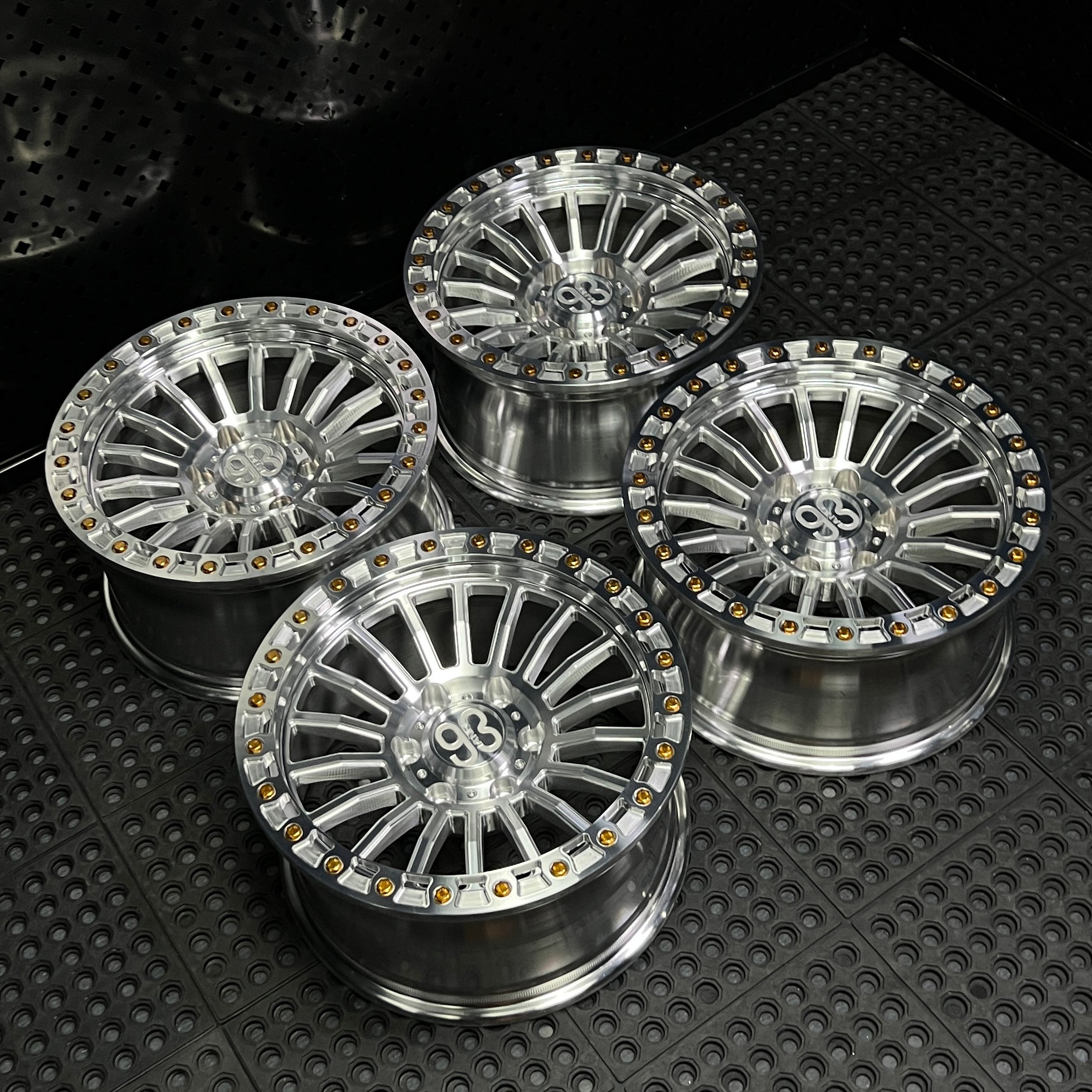 (Set of 4) FR-18 | 6061-T6 Forged | Simulated Beadlock | Machined Clear (6x135 | 17x8.5, 0mm Offset)