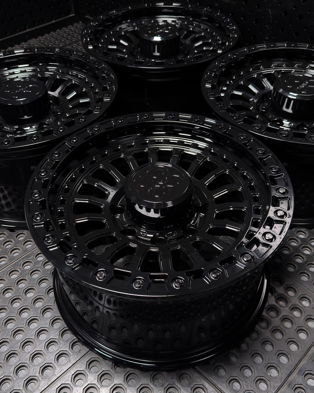 (Set of 4) FR-19 | 6061-T6 Forged | Simulated Beadlock | Gloss Black, Black Lip Bolts (8x170 | 18x9, +12mm Offset)
