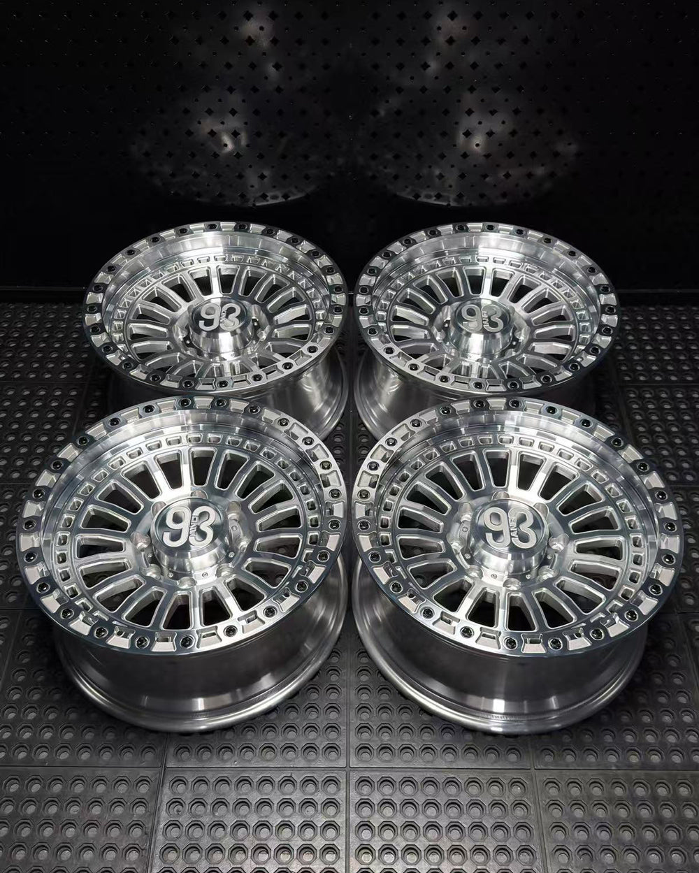 (Set of 4) FR-19 | 6061-T6 Forged | Simulated Beadlock | Machined Clear, Black Lip Bolts (8x180 | 20x9, 0mm Offset)