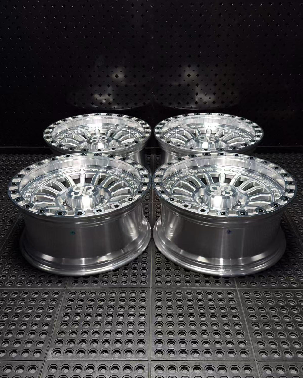 (Set of 4) FR-19 | 6061-T6 Forged | Simulated Beadlock | Machined Clear, Black Lip Bolts (8x180 | 20x9, 0mm Offset)