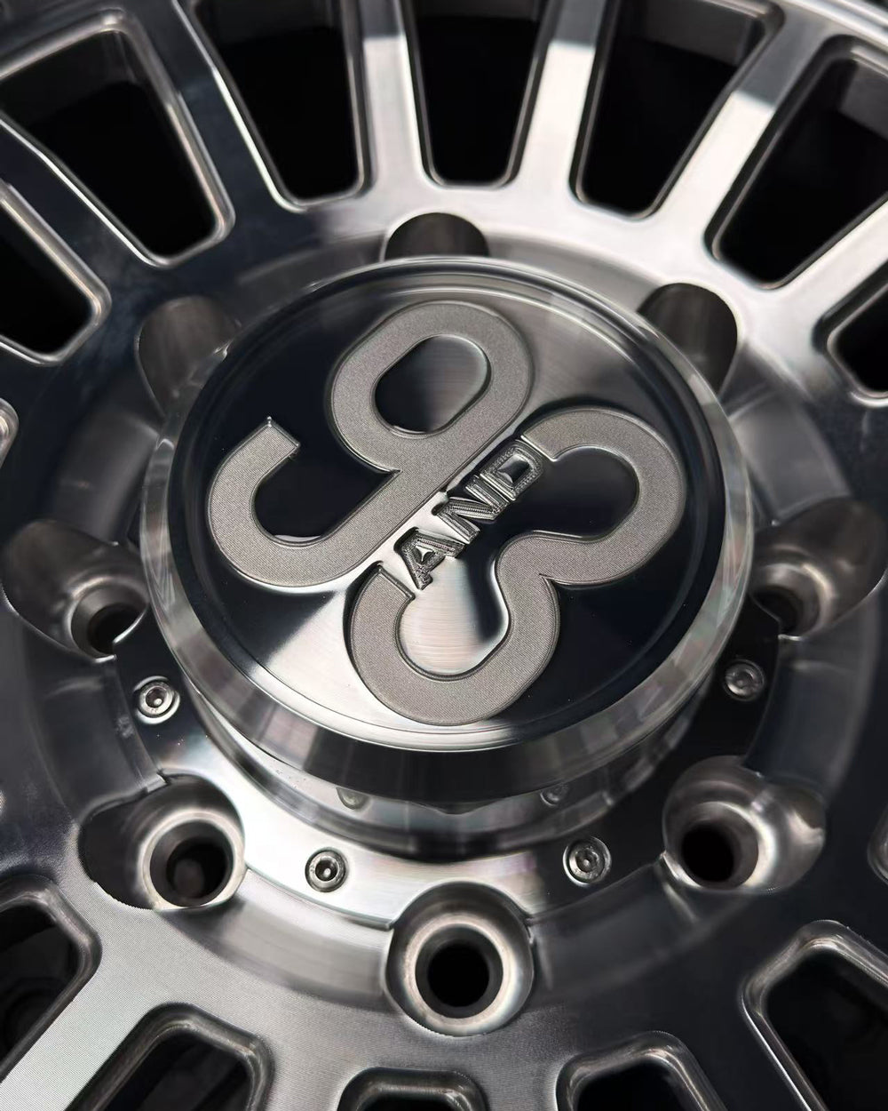 (Set of 4) FR-19 | 6061-T6 Forged | Simulated Beadlock | Machined Clear, Black Lip Bolts (8x180 | 20x9, 0mm Offset)