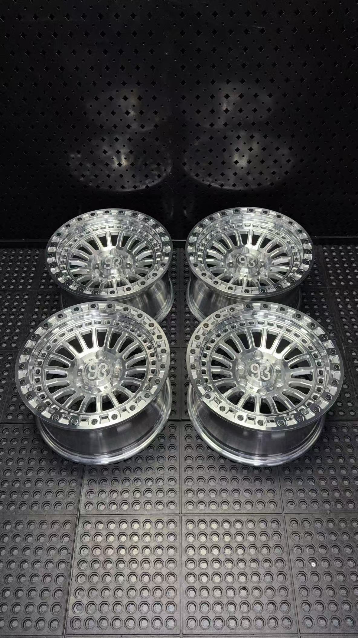 (Set of 4) FR-19 | 6061-T6 Forged | Simulated Beadlock | Machined Clear (6x135 | 17x8.5, 0mm Offset)