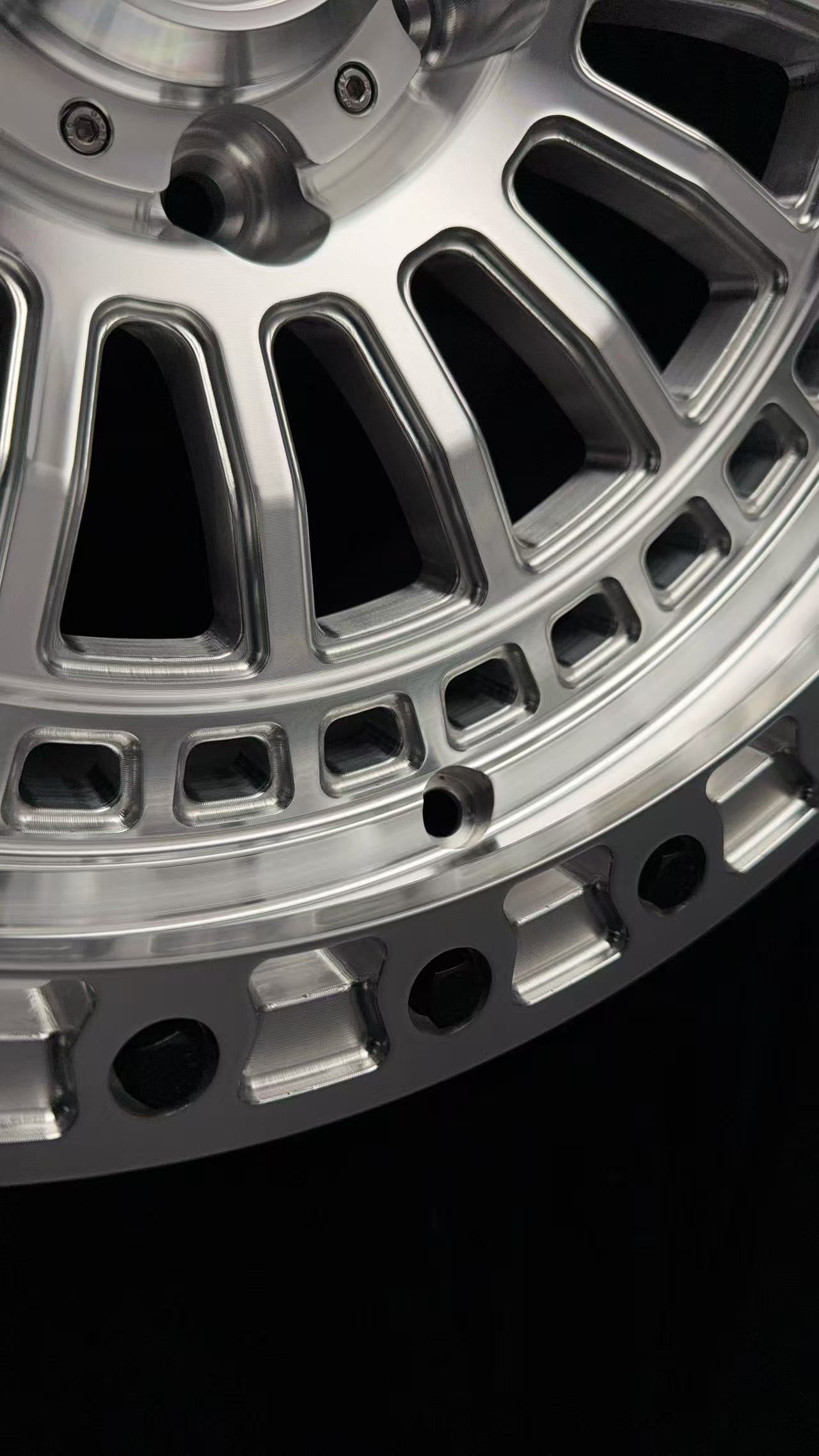 (Set of 4) FR-19 | 6061-T6 Forged | Simulated Beadlock | Machined Clear (6x135 | 17x8.5, 0mm Offset)