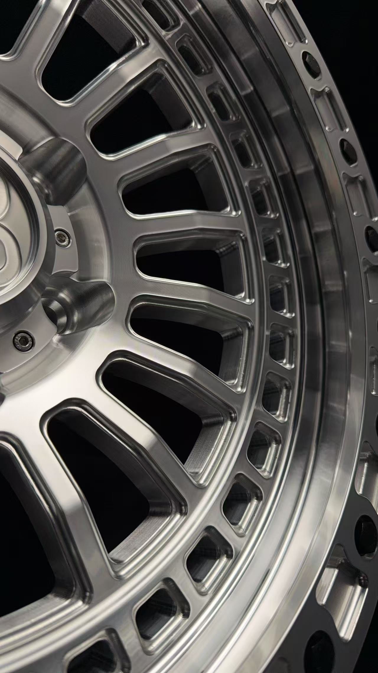 (Set of 4) FR-19 | 6061-T6 Forged | Simulated Beadlock | Machined Clear (6x135 | 17x8.5, 0mm Offset)