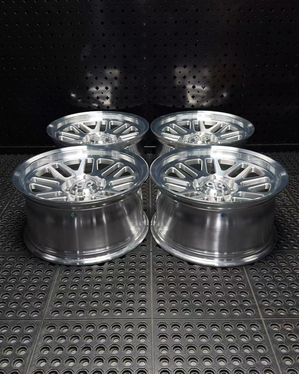 (Set of 4) FRS-01 | 6061-T6 Forged | Smooth Lip | Machined Clear (6x135 | 17x8.5, 0mm Offset)