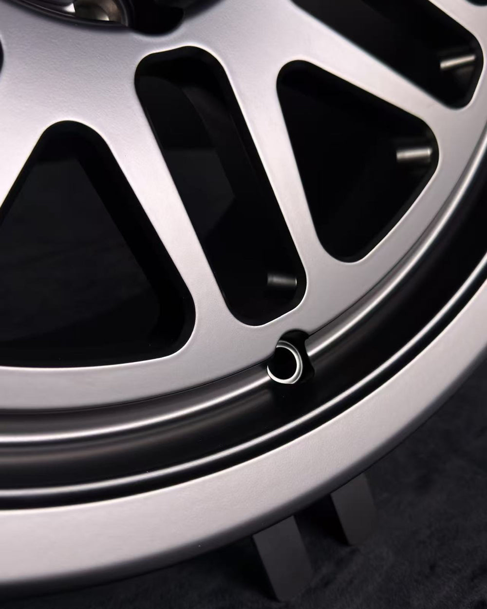 (Set of 4) FRS-01 | 6061-T6 Forged | Smooth Lip | Matte Black (6x135 | 17x8.5, 0mm Offset)