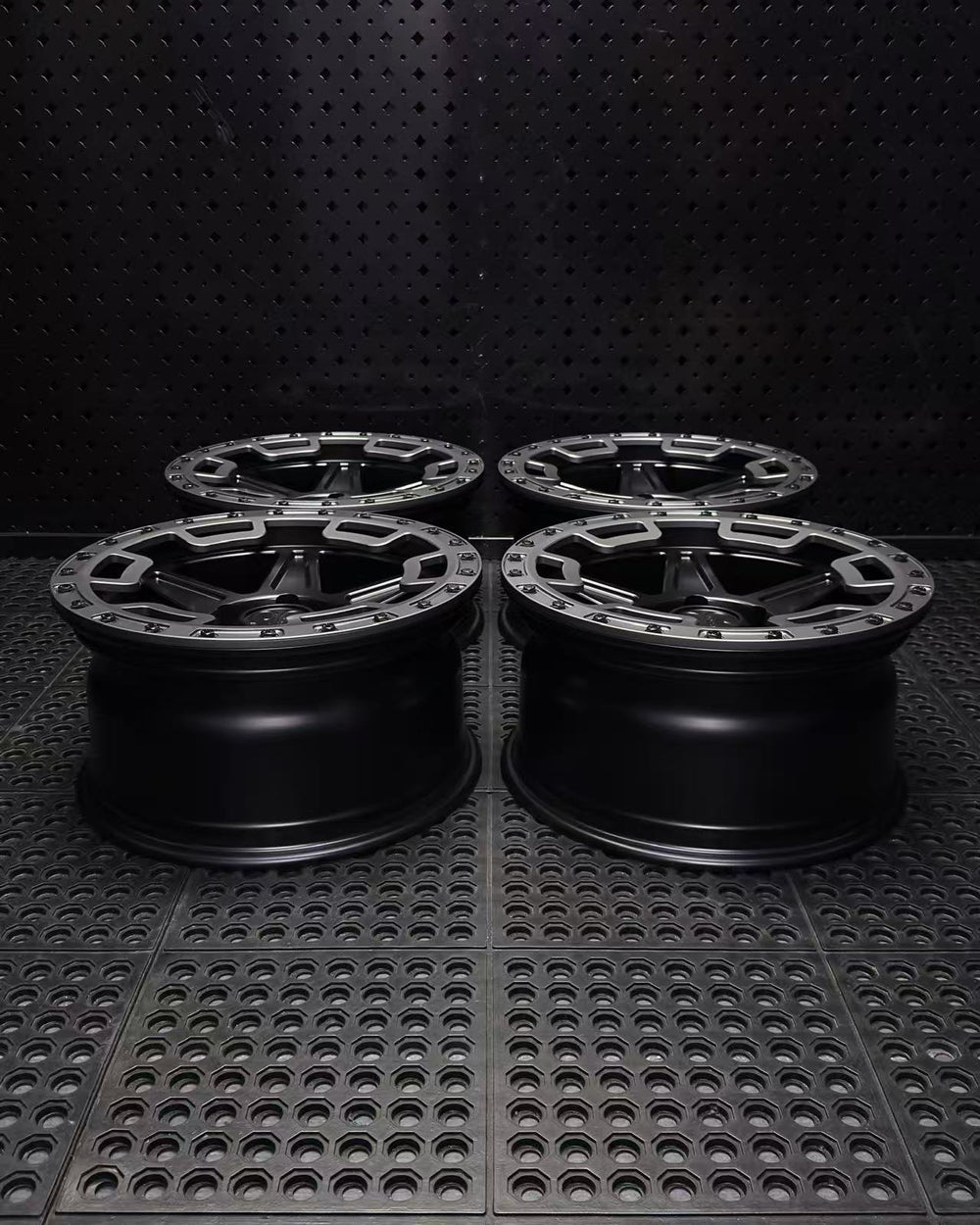 (Set of 4) XR-01R | 6061-T6 Forged | Simulated Beadlock w/ Removable Rings | Matte Black, Matte Gunmetal Rings (6x135 | 17x8.5, 0mm Offset)